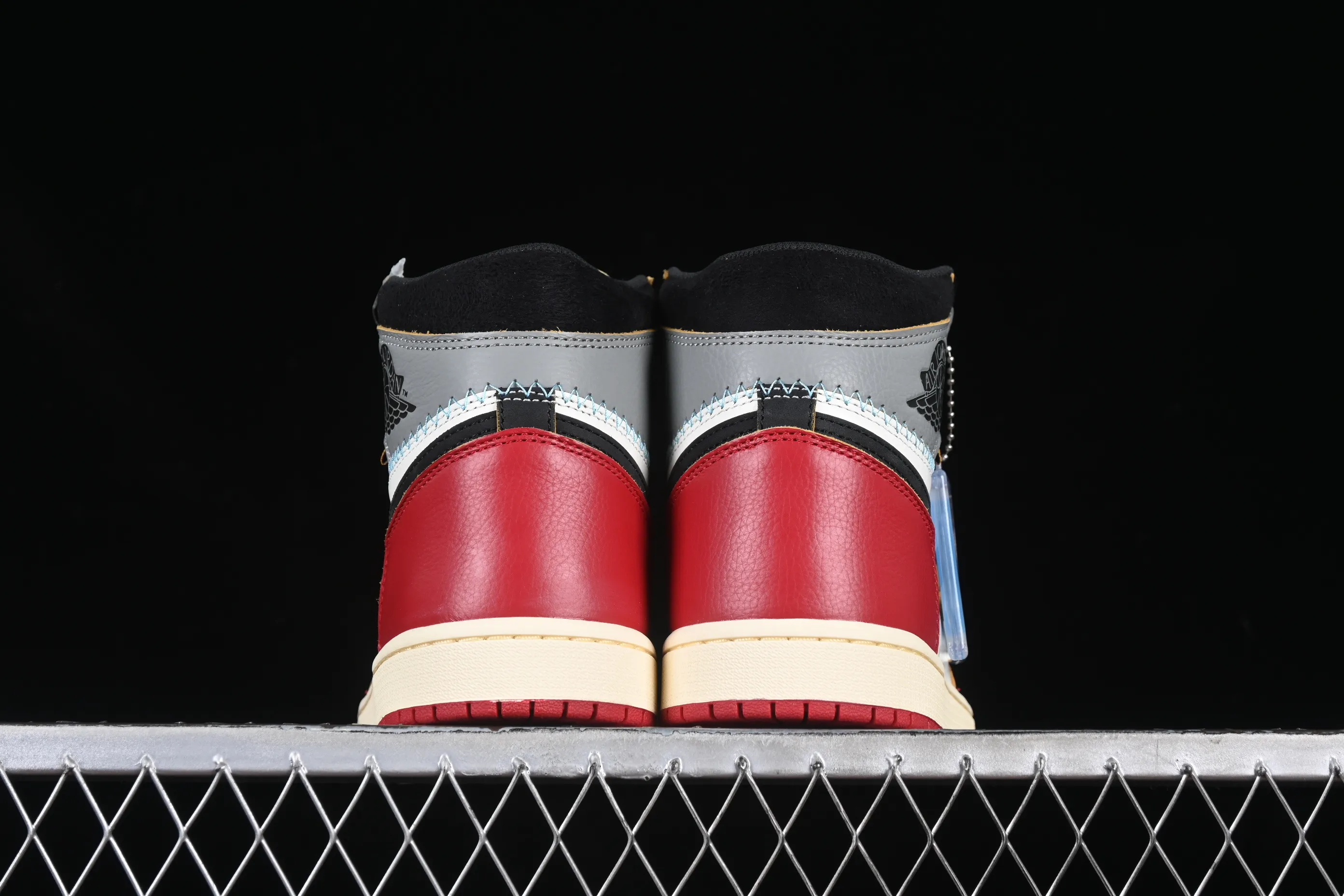 All categories Air Jordan Jordan series basketball shoes Air Jordan 1 High OG version Union x Air Jordan 1 Retro High AJ1 Joe 1 Shadow Chicago high-top basketball shoes HV8563-600